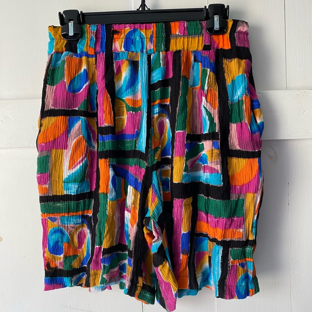 Vintage 80’s/early 90’s Abstract Shorts Size M/L